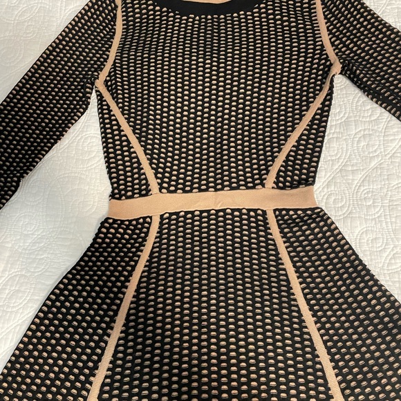 Club Monaco Sweater Dress Size XS - Picture 3 of 8